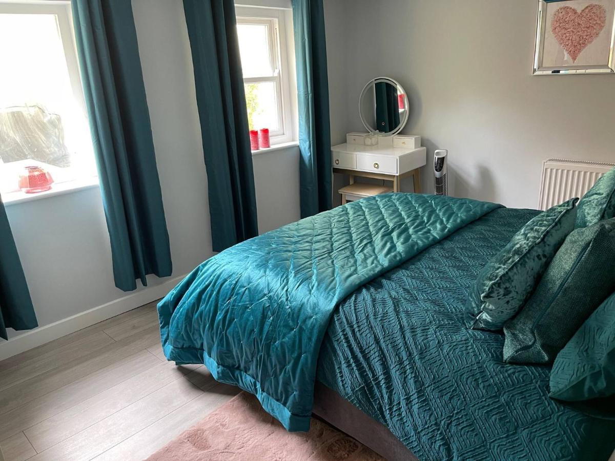 Entire 2 Bed Flat With Garden, Located Near Beach Brighton Exterior foto