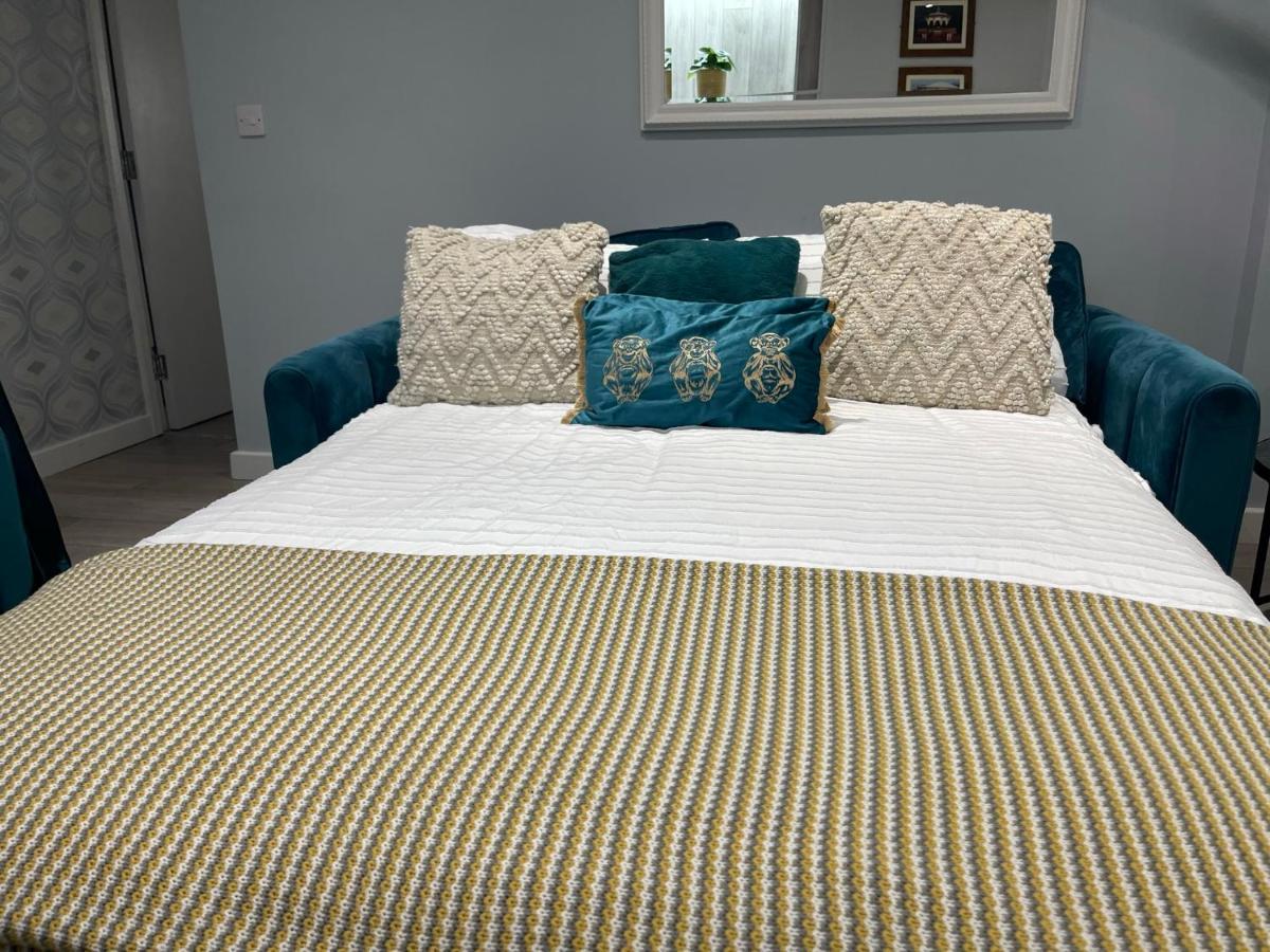 Entire 2 Bed Flat With Garden, Located Near Beach Brighton Exterior foto