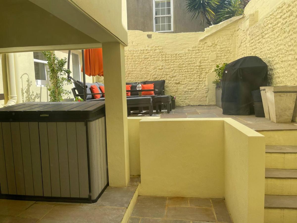 Entire 2 Bed Flat With Garden, Located Near Beach Brighton Exterior foto
